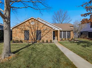 2828 Windsor Dr, Flower Mound, TX 75028