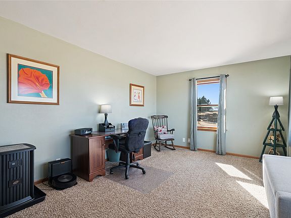 5th image of 7812 Wieneke Cir