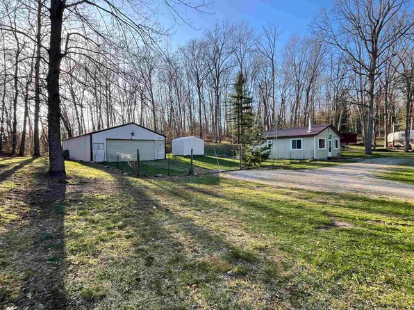 4785 Filter Rd, Harrison, MI 48625