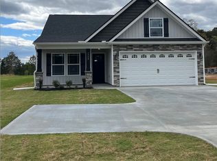 1758 Melvin Hill Rd, Columbus, NC 28722