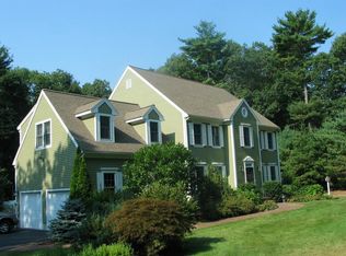 21 Meeting Place Cir, Boxford, MA 01921