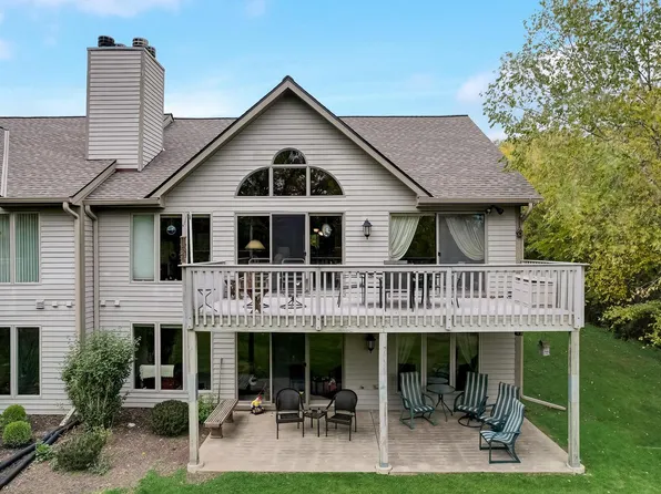 426 Oak Tree COURT, Hartland, WI 53029