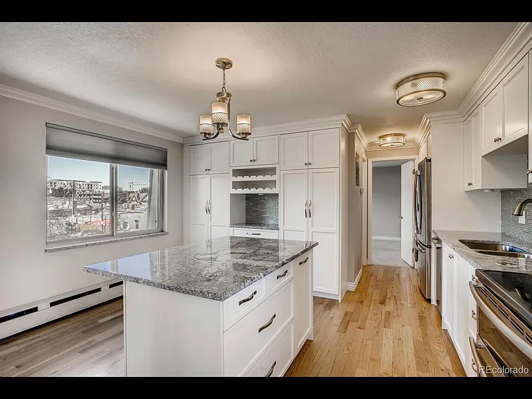 558 N Washington St #301 — Photo 6