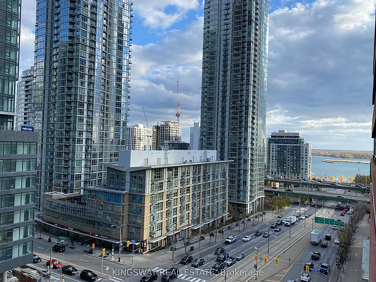 4 H Spadina Ave #1111 — Photo 23