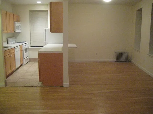 Rented by J & M Realty Services Corp (Management) | media 33