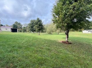 14 Coomer Ln, Carthage, TN 37030