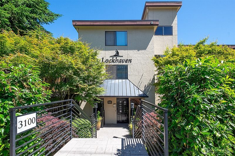 3rd image of 3100 W Commodore Way #305