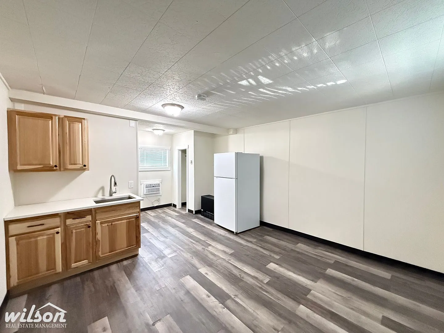 Pioneer Apartments — Photo 3