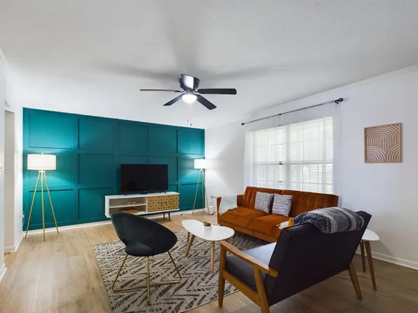 121 4th Ave, Shalimar, FL 32579