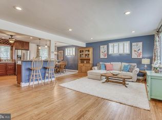 8213 Thornton Rd, Towson, MD 21204