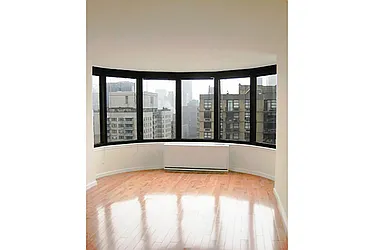 Rented by Coldwell Banker Warburg