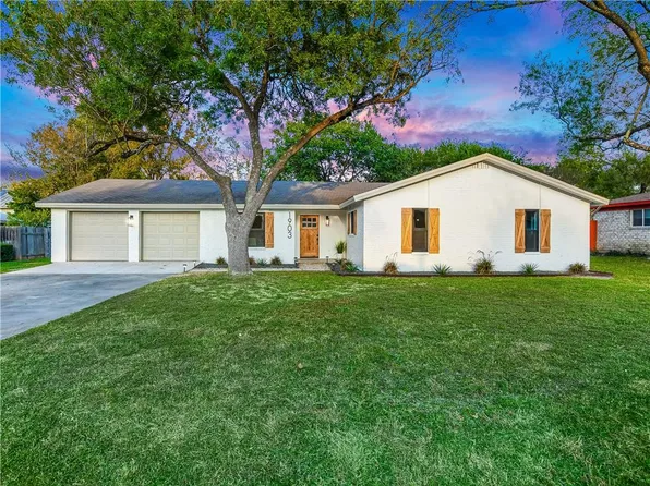 1903 Montclair Dr, Round Rock, TX 78664