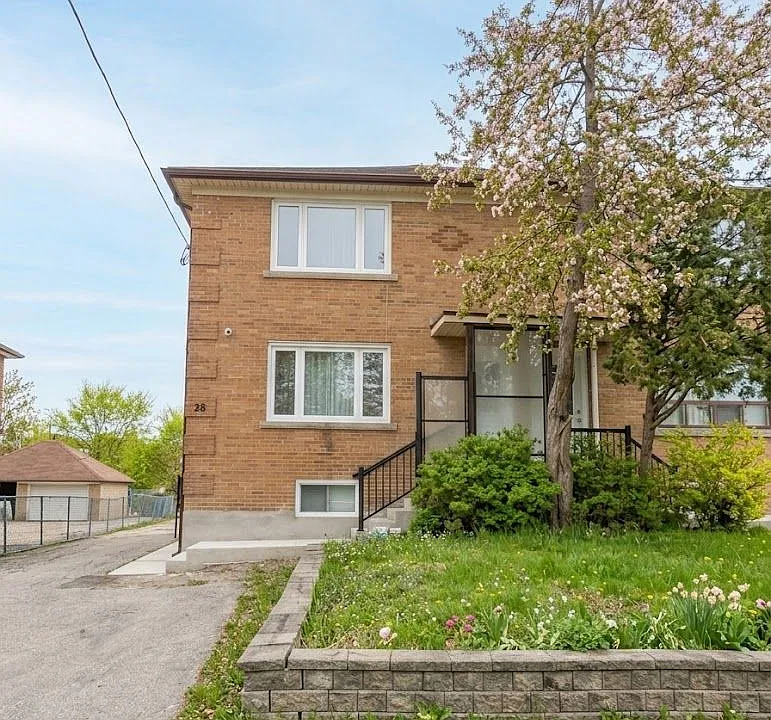 28 Leduc Dr #1