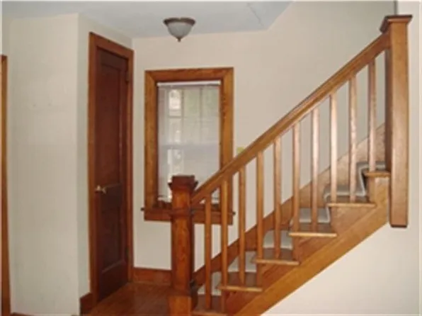 325 E Derry Rd, Hershey, PA 17033