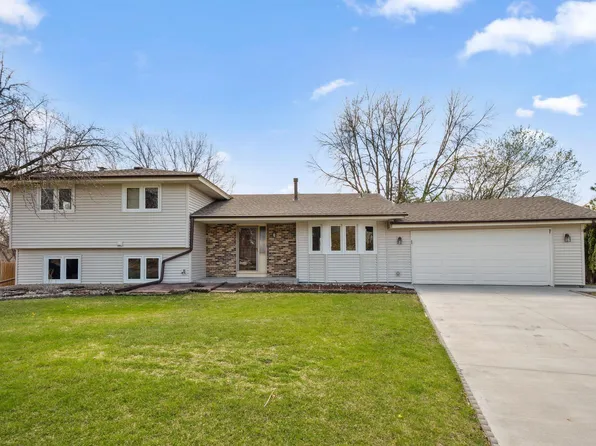 1821 Country View Blvd, Burnsville, MN 55337