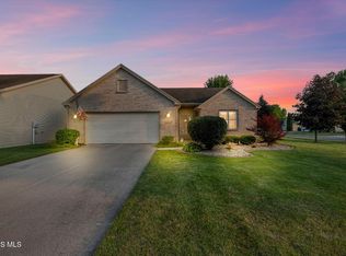 4413 Crystal Ridge Dr E, Maumee, OH 43537