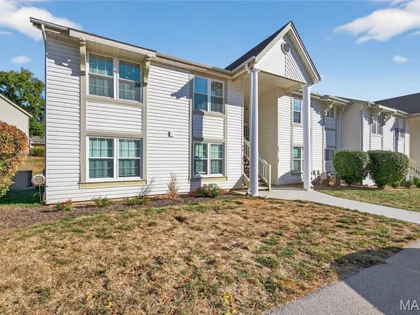 682 Sugar Trail Ct Unit 6, Saint Peters, MO 63376