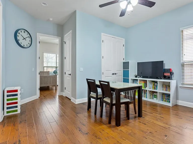 15904 Jeffs Ln — Photo 18