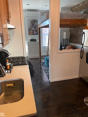 Rented by Brown Harris Stevens | media 16