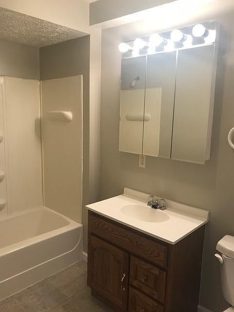 2nd image of 57 Bond St Unit 3