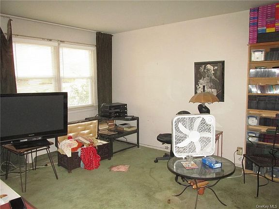 3rd image of 360 S Buckhout St #360