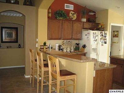 4th image of 815 N Turquoise Vista Dr
