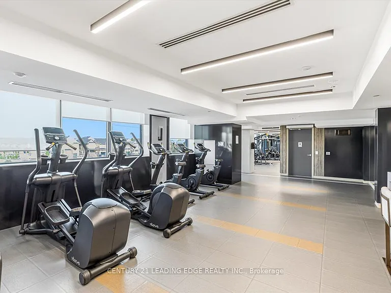 11782 9th Line #303 — Photo 5
