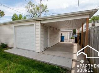 3755 N Sacramento Ave #2, Chicago, IL 60618