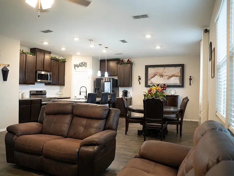 4207 Lorisa Dr — Photo 7