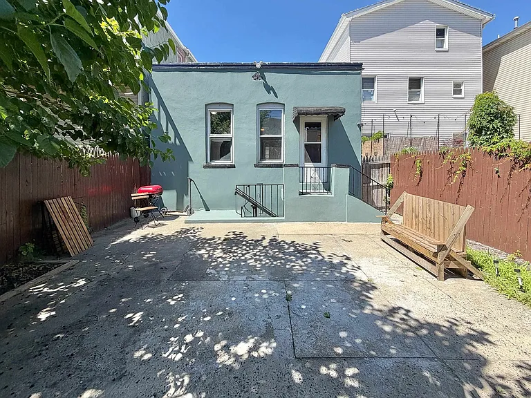 42 Greenville Ave #2 — Photo 23