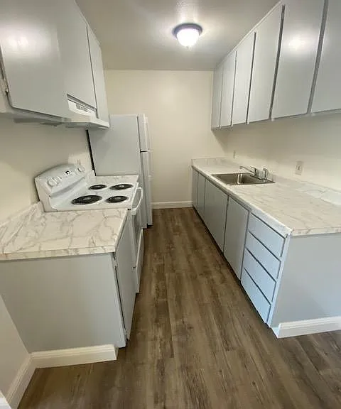2910 N Tracy Blvd #34 — Photo 5