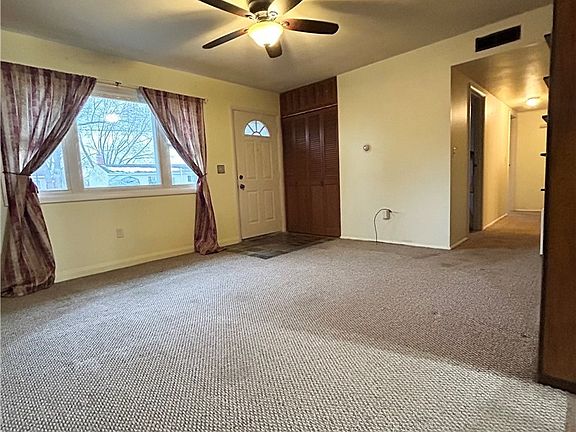 3rd image of 7957 Rinaldo Blvd E