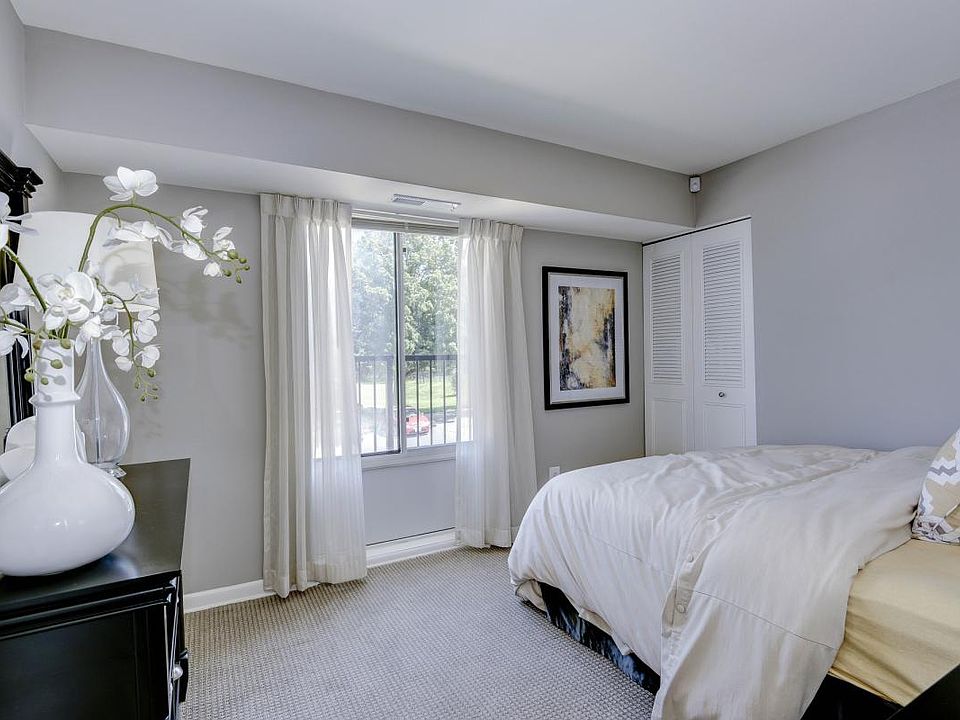 Hampton Manor Apartments & Townhomes Apartment Rentals Cockeysville