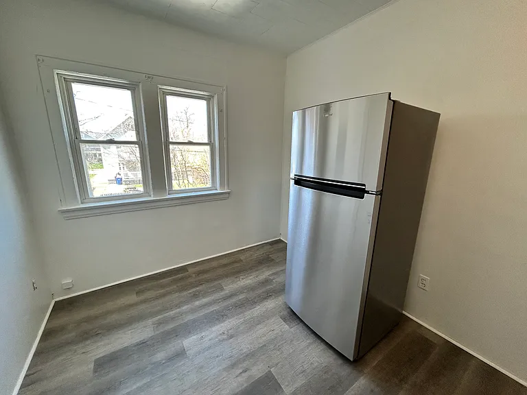 2232 W 103rd St — Photo 22