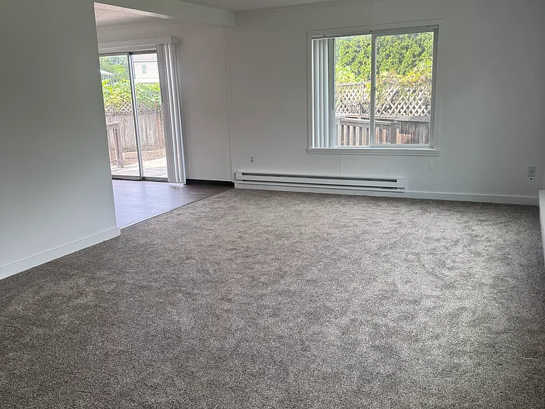 1411 Gunnison Ct — Photo 4