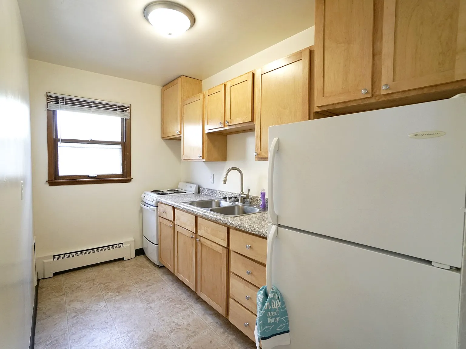 Adrian Apartments (CLO) — Photo 3