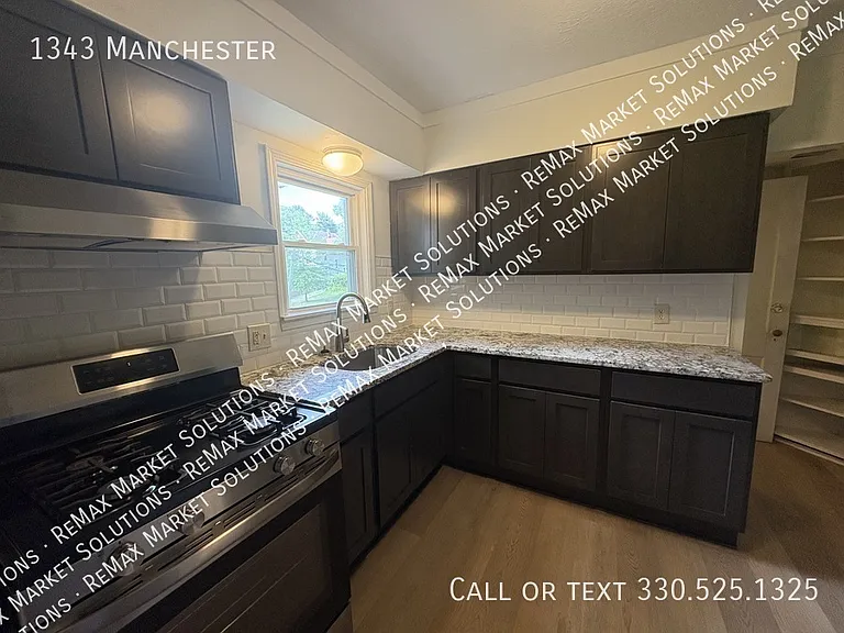 1343 Manchester Rd — Photo 5