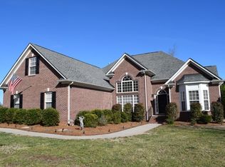 604 Falls Creek Ct, Fort Mill, SC 29715