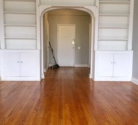 3rd image of 297 Lincoln Ave APT 5A
