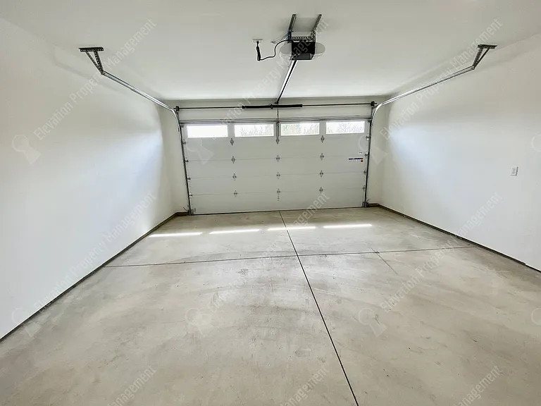 3035 NE Red Jasper Pl — Photo 27