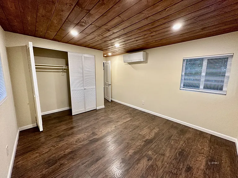 25165 Cedar St #A — Photo 12
