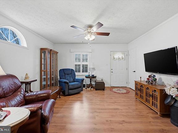 5th image of 320 Opequon Ave