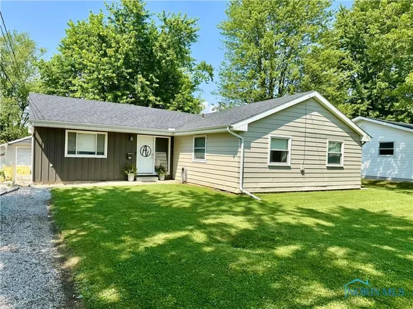 700 North St, Defiance, OH 43512