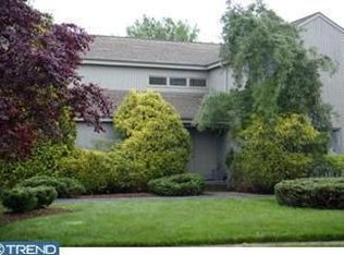 20 Arnold Dr, West Windsor, NJ 08550