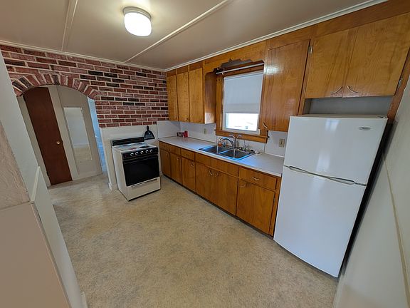 3rd image of 51 Chestnut St #A