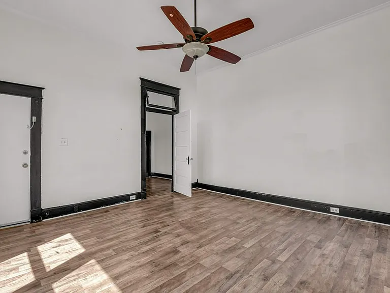 1425 College St — Photo 4