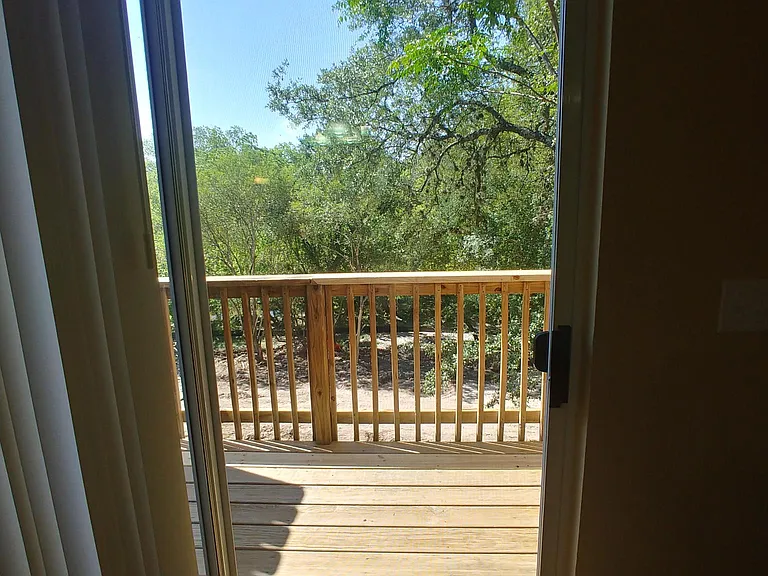 607 Creek Dr — Photo 17