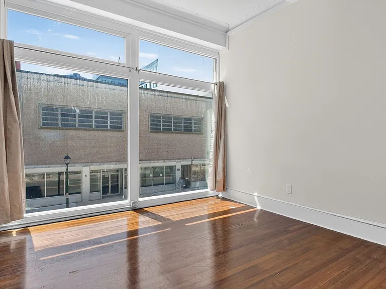 813 Chapel St — Photo 55