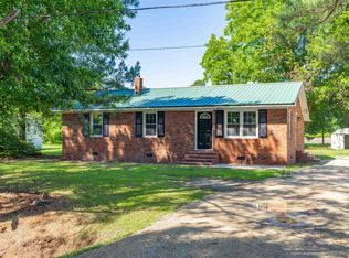 971 Maxton Bass Rd, Newton Grove, NC 28366