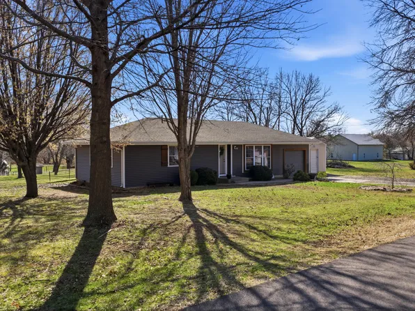 506 N First Street, Stockton, MO 65785